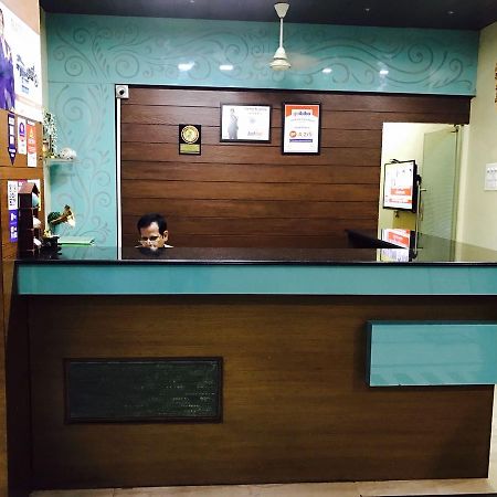 Iroomz Vaishali Residency Ballari Bagian luar foto